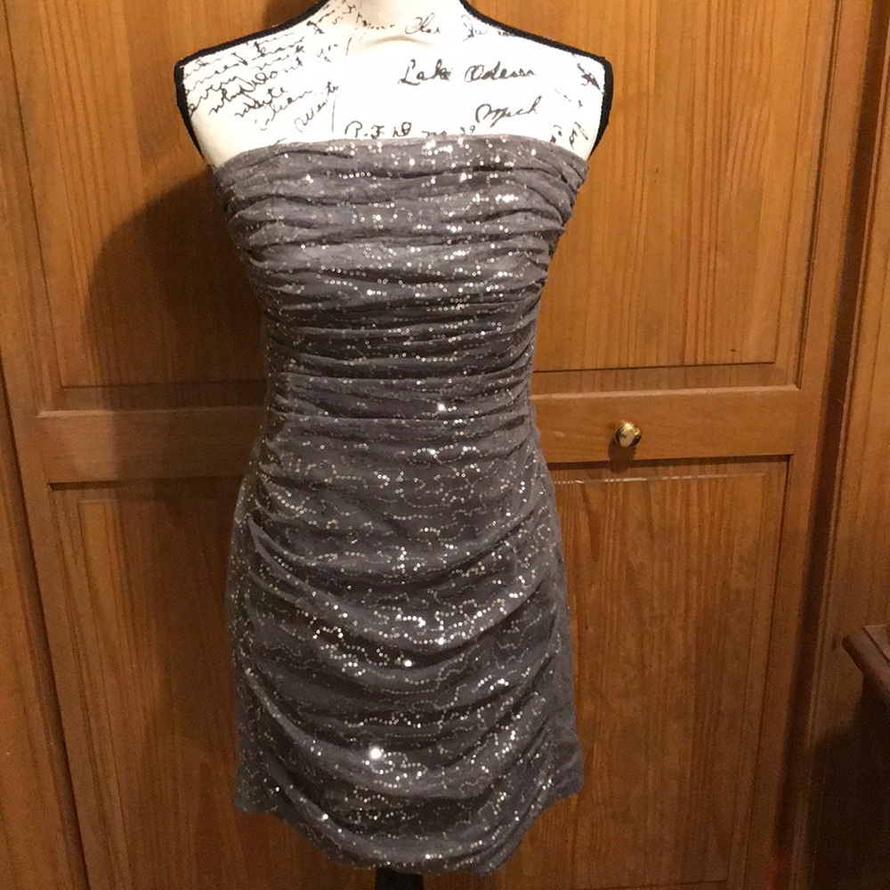 Silver sequin dress Jessica McClintock👗